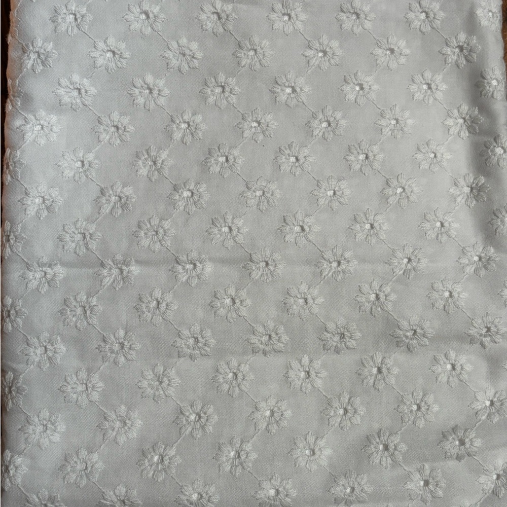 Blackbird Fabrics - Bloom White Cotton Eyelet Fabric - 2m